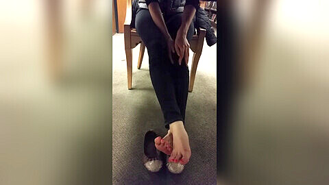 Library shoeplay, library, library feet