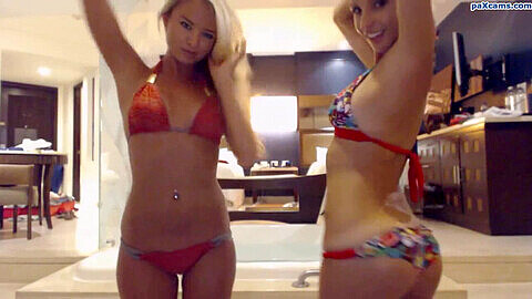 Homemade lesbian, lesbian bath, blonde webcam