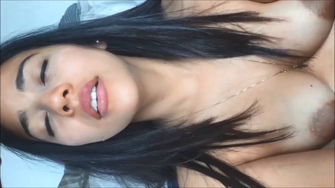 Vidéos porno “rico”, brunette, meuf
