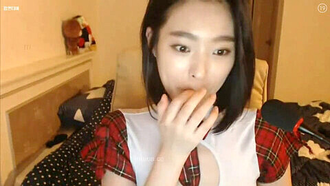 Bj coreano, niña y niña coreana por webcam, mamada