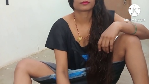 Priya Bhabhi si fa scopare duramente a pecorina - Milf asiatica arrapata in azione!