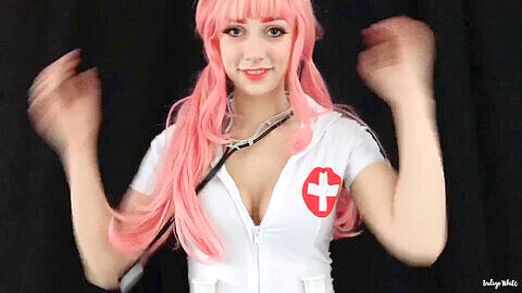 Zero Two gibt sich einem aufregenden Krankenschwester-Rollenspiel mit Indigo White hin!