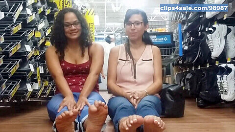 Feet interview, soles interview, latin feet