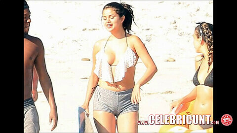 Selena gomez nude, hacked celebs, celebrity tits