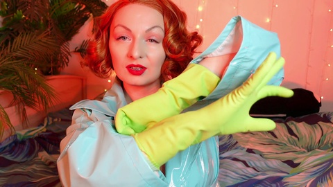 Liberated, rubber gloves, green