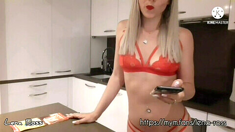 Flashing pizza delivery guy, video, amatoriale