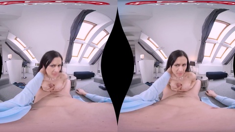 Avventura erotica in realtà virtuale con la famosa pornostar ceca Billie Star