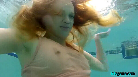 Underwater drowning, underwater nude drown, scuba