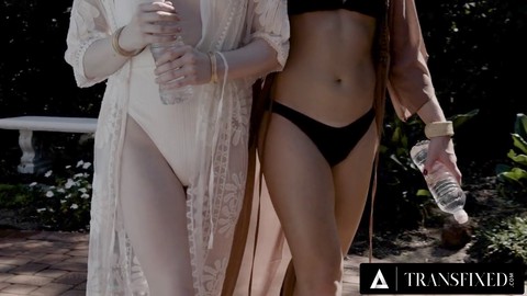 Christy encourages her trans clients to enjoy a threeway during nude massage