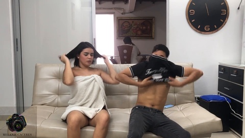 Cuckold wife Melanie Caceres rides her boyfriend's best friend while he's on the phone - Spanish porn